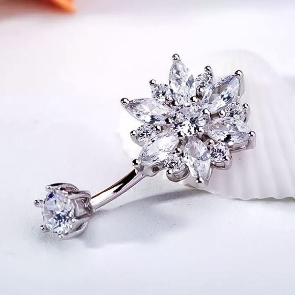 ⚜️[𝟯/$𝟮𝟴]⚜️NEW CZ Flower Navel Ring Steel - Picture 4 of 8